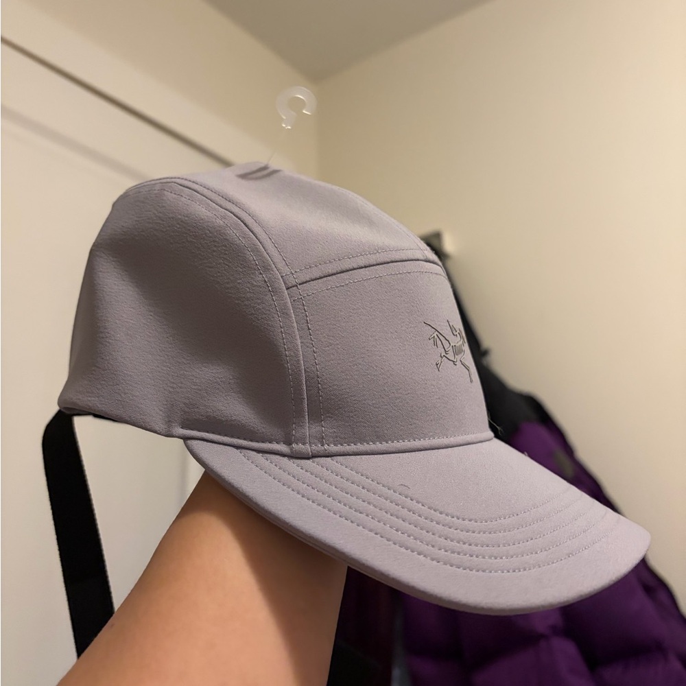 BNWT Arcteryx Hat